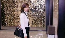 kelly王吃瓜,揭秘kelly王吃瓜背后的娱乐风云