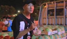 吃瓜少年朱小猪,吃瓜少年的成长日记