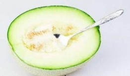 经期可以吃哈密瓜吗吗,经期适宜食用哈密瓜吗？